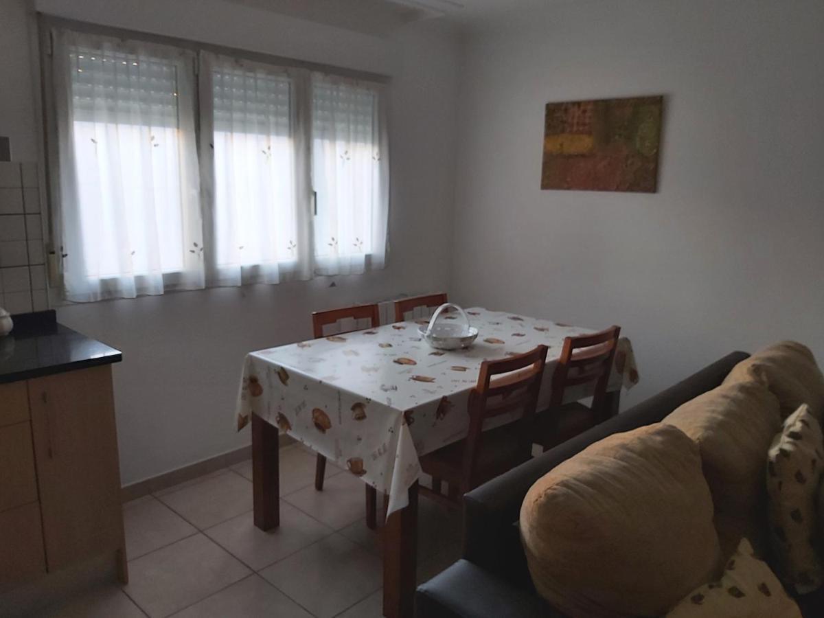 Apartamento En Zona Costera, Muy Cerquita De La Playa Apartment Pobra Do Caraminal Exterior foto