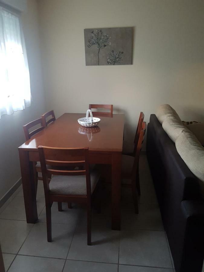 Apartamento En Zona Costera, Muy Cerquita De La Playa Apartment Pobra Do Caraminal Exterior foto