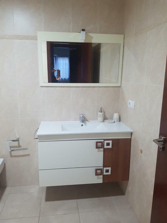 Apartamento En Zona Costera, Muy Cerquita De La Playa Apartment Pobra Do Caraminal Exterior foto