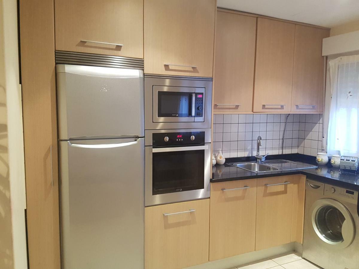 Apartamento En Zona Costera, Muy Cerquita De La Playa Apartment Pobra Do Caraminal Exterior foto