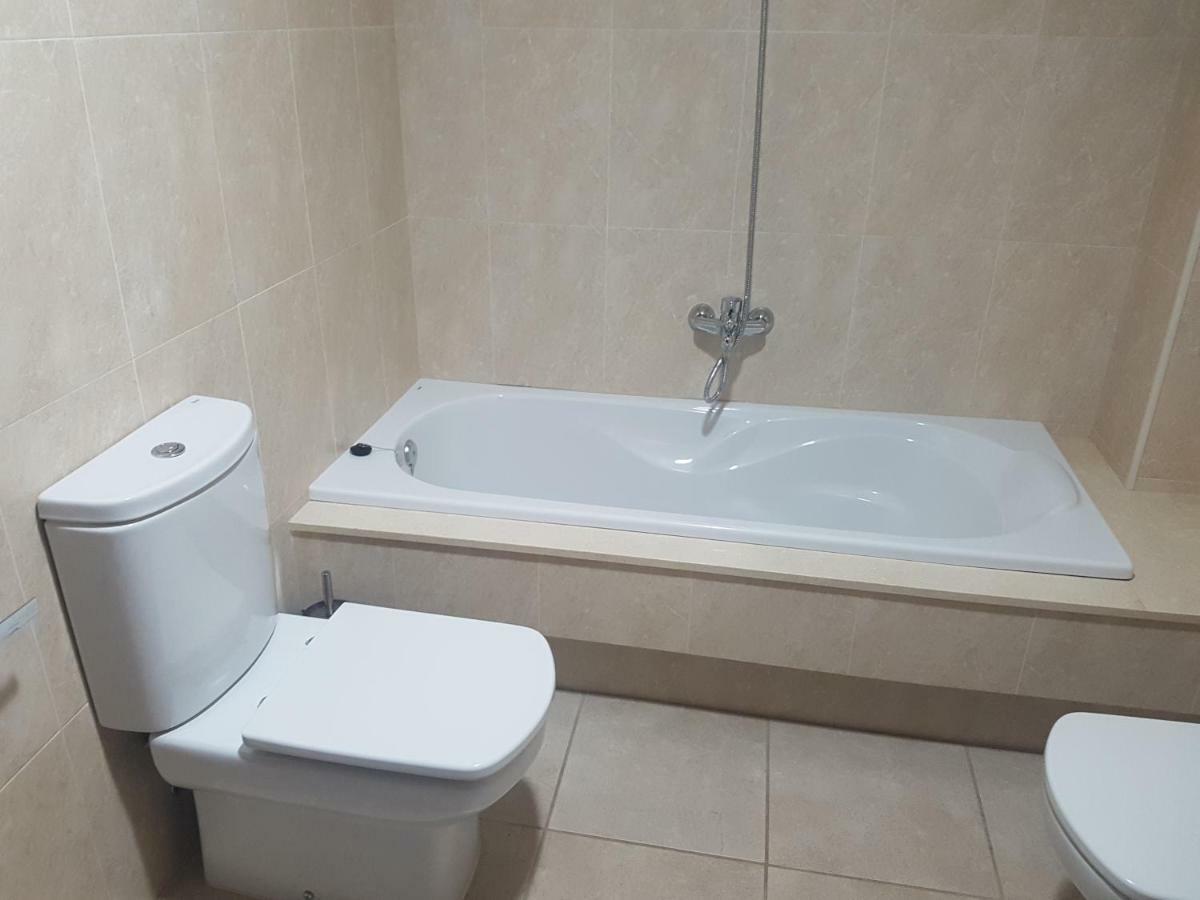Apartamento En Zona Costera, Muy Cerquita De La Playa Apartment Pobra Do Caraminal Exterior foto